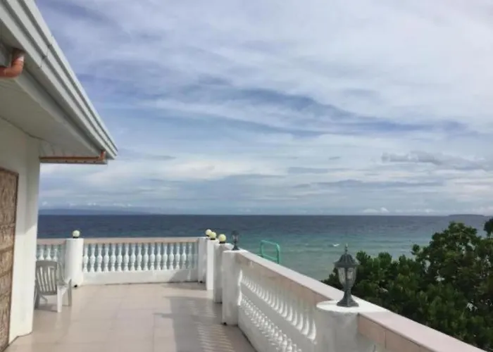 Bed & Breakfast Cronin Residences (adults Only) Oslob