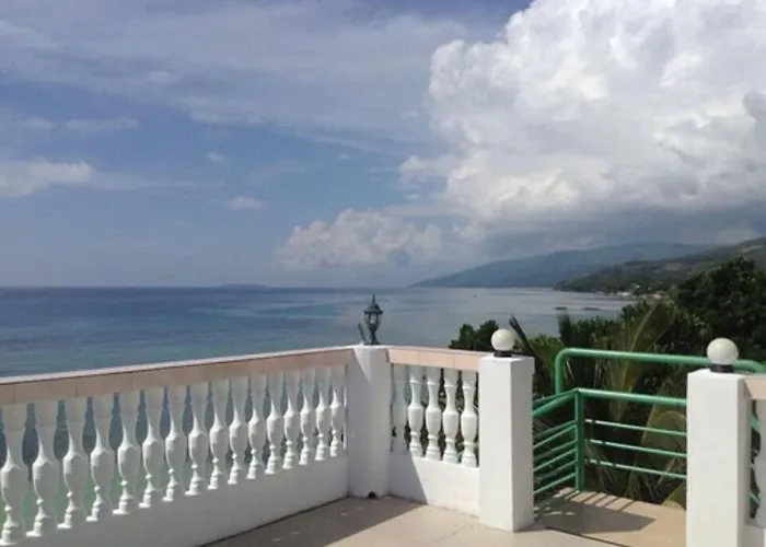 Bed & Breakfast Cronin Residences (adults Only) Oslob