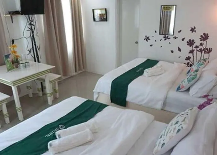 Bed & Breakfast Cronin Residences (adults Only) Oslob