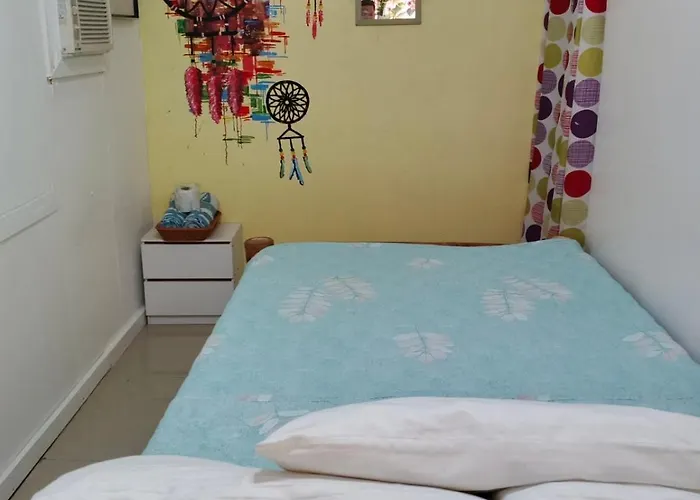 Cronin Residences (adults Only) Bed & Breakfast