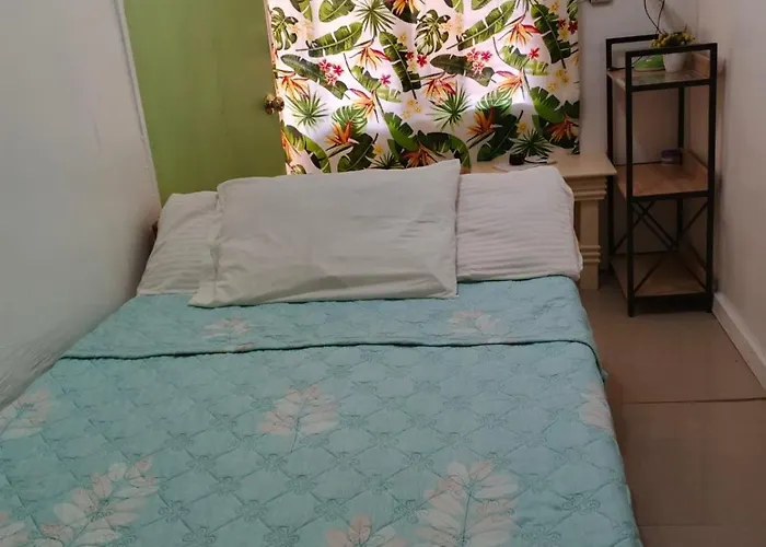 Cronin Residences (adults Only) Bed & Breakfast *