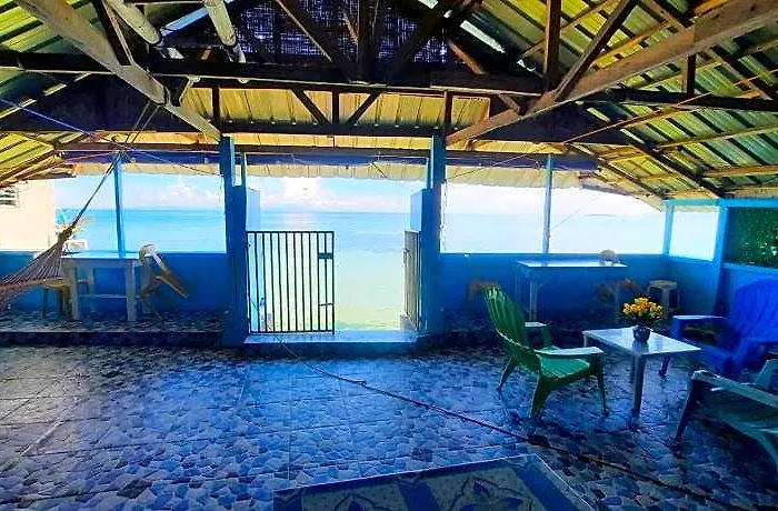 Bed & Breakfast Cronin Residences (adults Only) Oslob