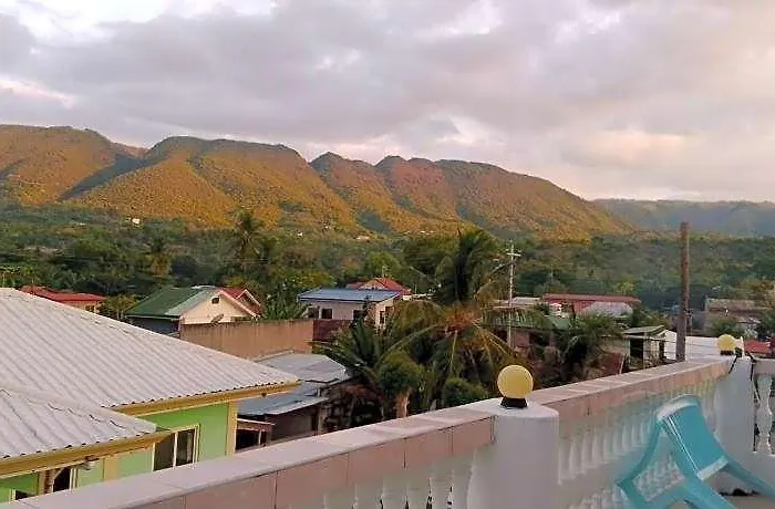 Cronin Residences (adults Only) Bed & Breakfast